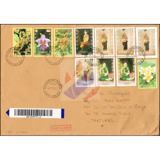 Traditionelle Damenbekleidung -COV(II)-T-